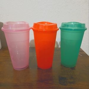 3 Starbuck coffee cups